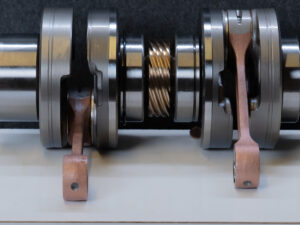 KAMPIAKSELI POLARIS 600 07-21  61-600KB