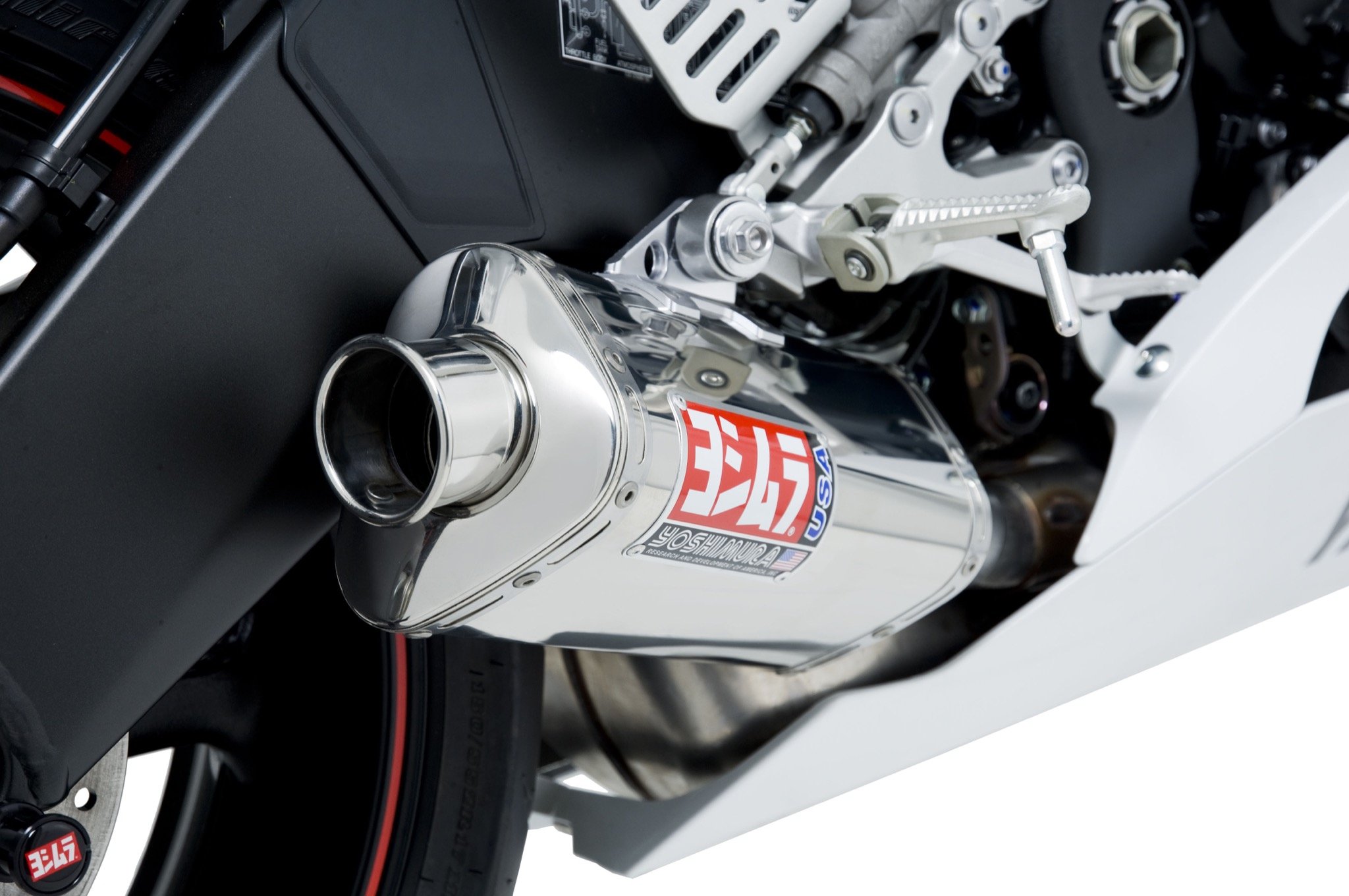 Yoshimura Slip-On Yamaha Yzf-R6V 2006-16 Street Trs So Ss-Ss-Ss