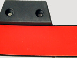 SR G4 liimakiinnikelevy kypärään