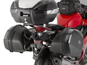 Givi Monorack peräteline  Honda VFR 800 F (14)