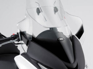 Givi Specific sliding wind-screen for HONDA SW-T 400