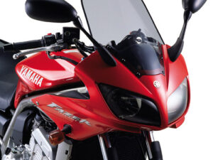 Givi Specific screen, smoked 43 x 33 cm (HxW)