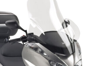 Givi Specific screen, transparent 74 x 64 cm (HxW)