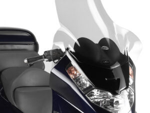 Givi Specific screen, transparent 65 x 69 cm (HxW)