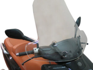 Givi Specific screen, transparent 72 x 75 cm (HxW)