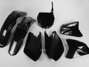 UFO Muovisarja 5-osainen Musta RM125/250 06-12