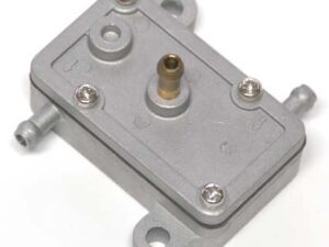 Sno-X Polttoainepumppu yhdelle kaasarille