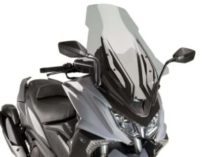 Puig Winds. V-Techline Tour. Kymco Ak550 17-18' C/Smoke