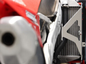 AXP Radiator Braces Red Honda CRF450R-CRF450RX 21