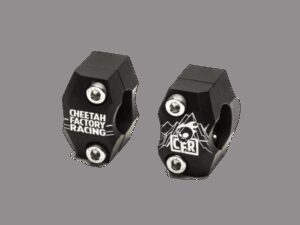 CFR 7/8" to 1 1/8" Ylikoon ohjaustangon adapteri Musta