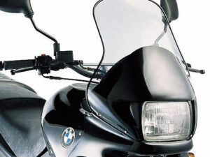 Givi Specific screen, smoked 45,7 x 42,3 cm (HxW)