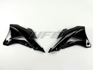 UFO Ilmanohjaimet KX85 14- Musta 001