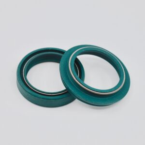 SKF Oil & Dust Seal 39 mm. - SHOWA