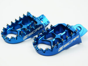 Scar Evolution Footpegs - Kawasaki Blue color