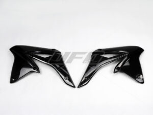 UFO Ilmanohjaimet RM-Z250 10-18 Musta 001