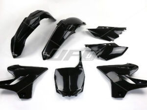 UFO Muovisarja 5-osainen Musta YZ125/250 15-21